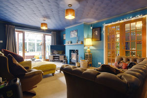 Lounge- click for photo gallery